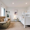 Отель StayAU Stylish 4BR Home Ringwood, фото 3