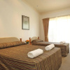 Отель Emerald Explorers Inn, фото 1
