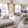 Отель Superb Detached Lodge Located on Skipsea Sands, фото 5