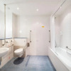 Отель Travelodge Sheffield Meadowhall, фото 8