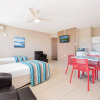 Отель Browns at Broadbeach Motel, фото 7