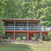 Отель 'the Red Loft' Candler Cottage 18 Mi to Asheville!, фото 1