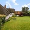 Отель Captivating 6 Bed Cottage in the Village of Moulso, фото 12