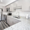 Отель Cheerful 4 Bedroom Townhouse With Parking Wifi, фото 5