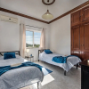 Отель Villa V5 With Private Pool and Games Room With Snooker, фото 3