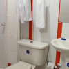 Отель B & B Grand Royal Inn, фото 9