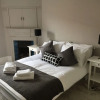 Отель Great Location 2 Bed West End Flat, фото 12