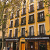 Отель PYR Select Plaza Santa Ana в Мадриде