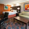 Отель Best Western Premier Alton-St. Louis Area Hotel, фото 27