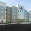 Отель Candlewood Suites Lenexa - Overland Park Area, фото 24