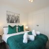 Отель Comfy House - Sleeps 14 - 14 min to City Centre, фото 5