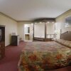 Отель Americas Best Value Inn & Suites Mt. Pleasant, фото 6