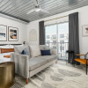 Отель Mid Main Lofts 6220 Relaxing Modern Studio Loft Midtown, фото 3