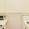 Отель Bright And Modern 1 Bedroom Flat, фото 5