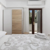 Отель House Rose With Private Pool And Garden, фото 2