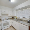 Отель Charming Fort Worth Retreat ~ 12 Mi to Downtown!, фото 6