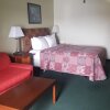 Отель Oyster Bay Inn & Suites, фото 21