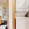 Отель Solstice 18 Beautiful and Modern, Private Washer Dryer, Close to Eagle Lodge by RedAwning, фото 11
