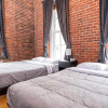 Отель Georgia Street 4 Bedroom Condo Downtown!!, фото 9