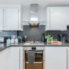 Отель Spacious Apartment In The Heart Of Windsor, фото 3
