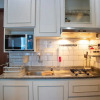Отель Nice And Cozy 1Br With Extra Room Apartment At Capitol Park Residence, фото 5