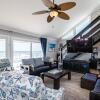 Отель Just Beachy by Oak Island Accommodations, фото 27