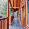 Отель Arrowhead Lodge - New Listing! 4 Bedroom Cabin by Redawning, фото 4