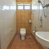 Отель OYO Home 90448 Nurbayu Guest House, фото 23