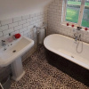 Отель Bluebell House 5 Star Luxury 4 Bdrms and hot tub, фото 5