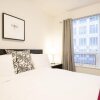 Отель Royal Stays Suites - Blue Jays Way, фото 23