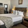 Отель Western Riviera Lakeside Lodging, фото 36