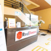 Отель RedDoorz @ Arzo Hotel Grand Lodge, фото 2