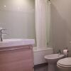 Отель Peaceful Top Floor Apt W Balconies - Cambridge RIGHT - AC, фото 11