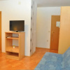 Отель Ivi - big Parking and Courtyard - SA4, фото 2
