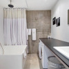 Отель Corporate Stays Loft4U Apartments, фото 11