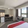 Отель Quality Suites Central Square, фото 5
