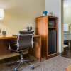 Отель Comfort Suites Bethlehem Near Lehigh University and LVI Airport, фото 30