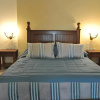 Отель Porto Mani Suites, фото 2