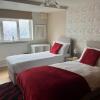 Отель Swindon Home from Home 2 - EnterCloud9SA, фото 3