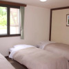 Отель Hakuba Goryu Pension Kurumi, фото 3