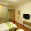 Отель Pai Hotel Yining Huarui Hanren Street Dabazha, фото 4