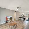 Отель Stylish 2BR Near UT Hyde Park Evonify, фото 9
