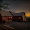Отель Cloud Top Cabin by Escape to Blue Ridge, фото 1