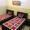 Отель Four Season Guest House, фото 1