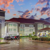 Отель La Quinta Inn & Suites by Wyndham Cleburne, фото 1