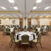 Отель Country Inn & Suites by Radisson, Mankato Hotel and Conference Center, MN, фото 12