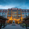 Отель Tibet Shellong Manor Hotel, фото 1