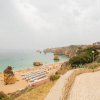 Отель Superb Flat 200 from Beach, 10 min to Downtown, фото 24