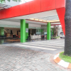 Отель Formerly RedDoorz Premium Jalan Veteran Bojonegoro, фото 1