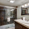 Отель Updated 3br Condo On Shuttle Route! Sleeps 8! 3 Bedroom Condo by Redawning, фото 9